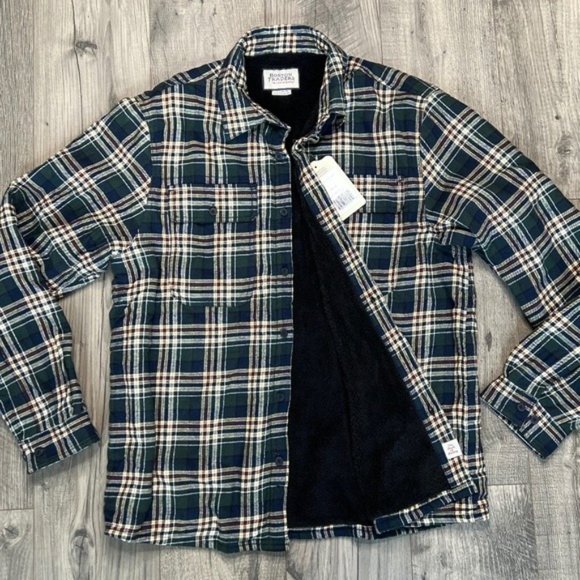 Boston Traders Jackets & Blazers - Boston Traders NWT Women's Size XL Oversized Green Plaid Sherpa Lined Shacket